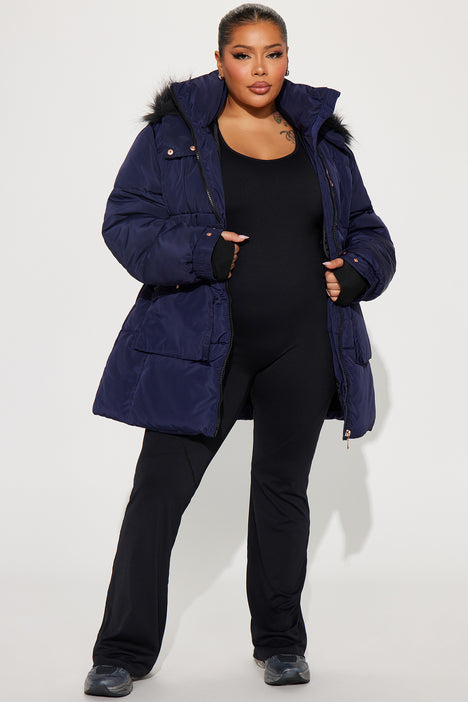 Navy puffer coat top