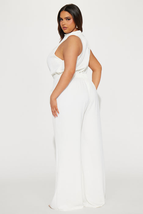 Fashion nova plus hotsell size white jumpsuit