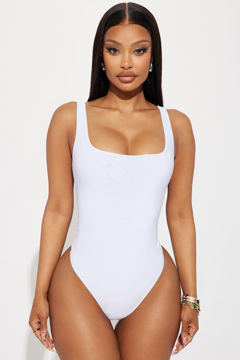 Fashion nova online white bodysuit