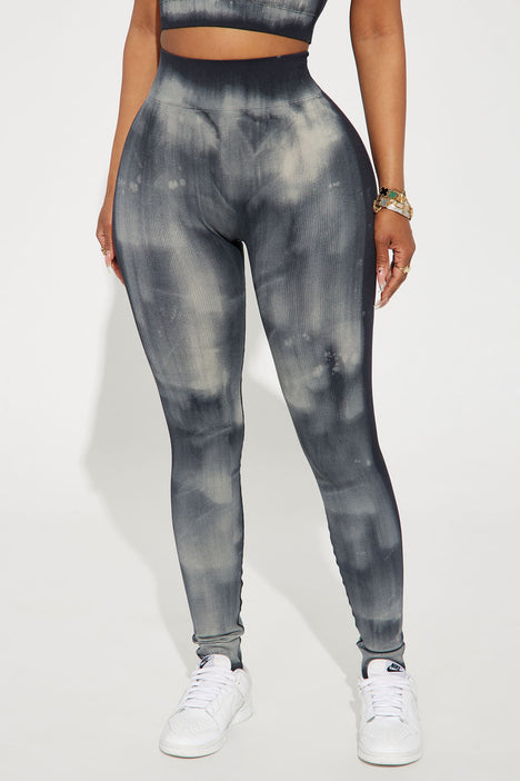 Fashion nova activewear shop