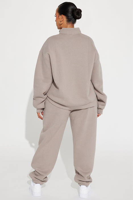 Fashion nova 2024 sweatpants set