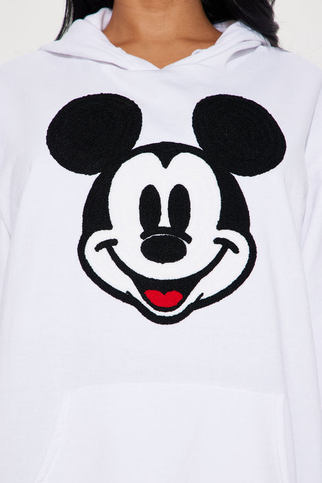 White mickey outlet mouse sweater