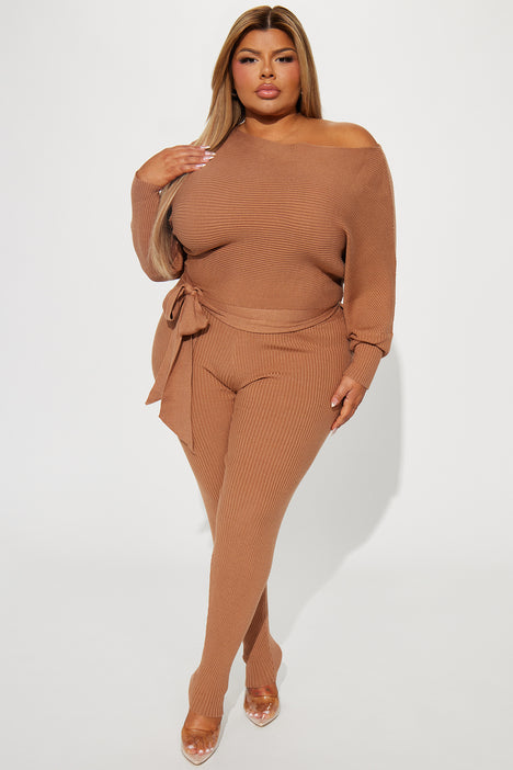Fashion nova plus best sale size jumpers
