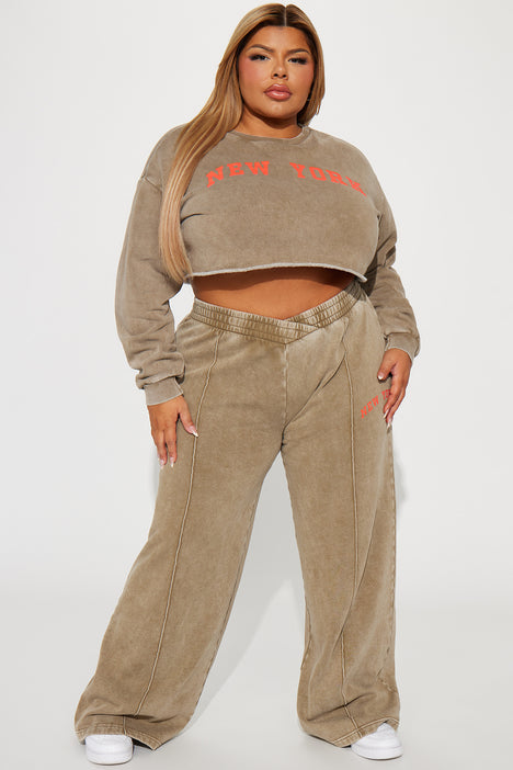 New York Cropped Sweatshirt Taupe combo Fashion Nova Screens