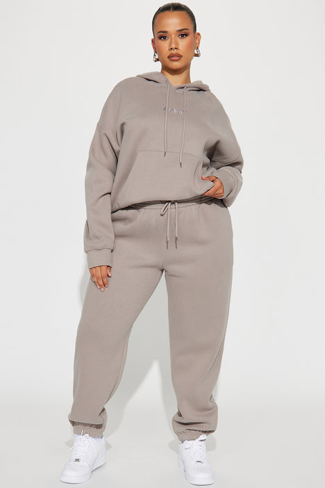 Sweatpants set fashion nova deals
