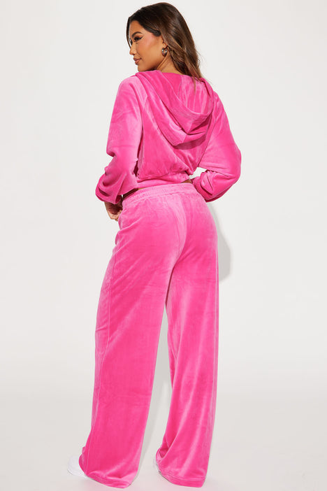 Fashion nova sweatsuit outfit hotsell