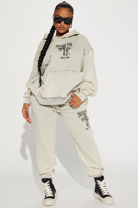 Sweatsuit fashion nova sales