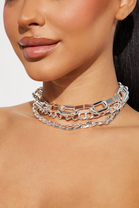 Hard choker clearance necklace