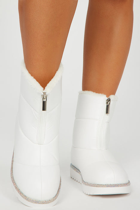 Winter Date Flat Boots White Fashion Nova Shoes Fashion Nova