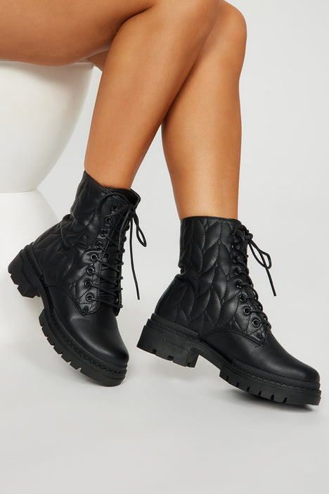 Fashion nova combat boots sales