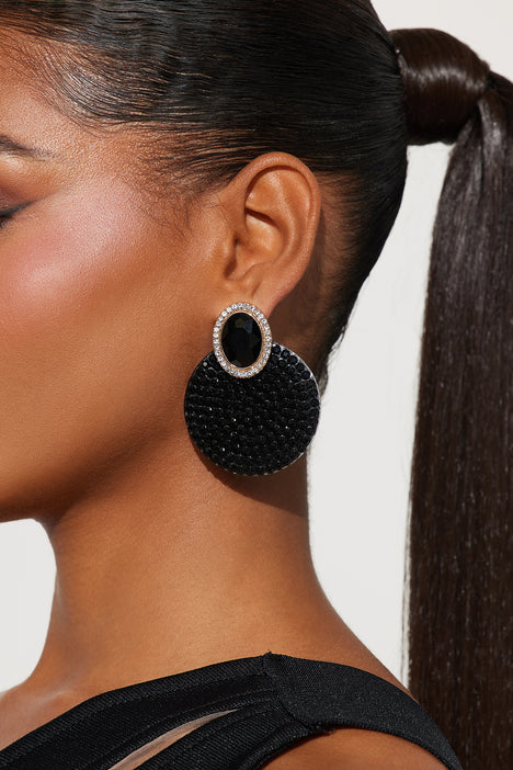 Big black earrings store