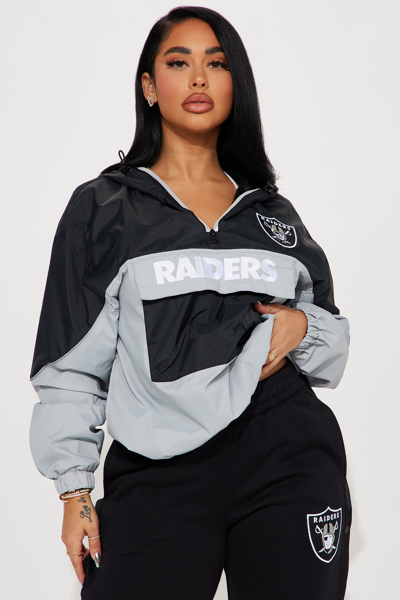 Windbreaker jacket deals fashion nova