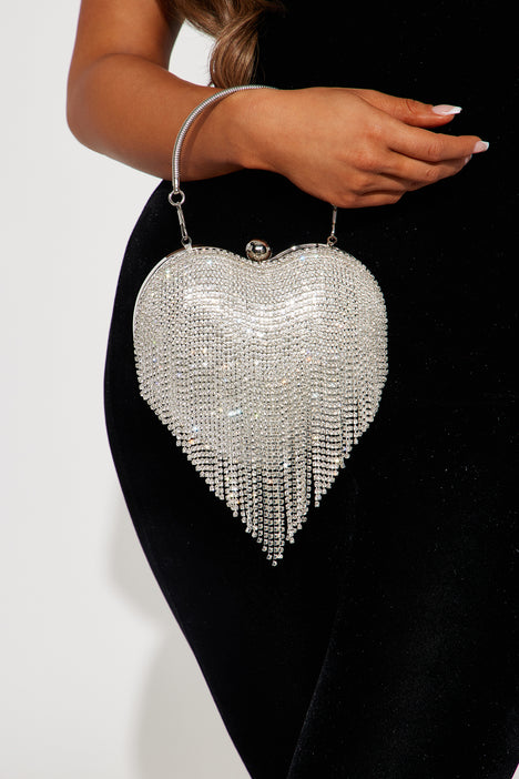 Fashion nova clutch best sale bags