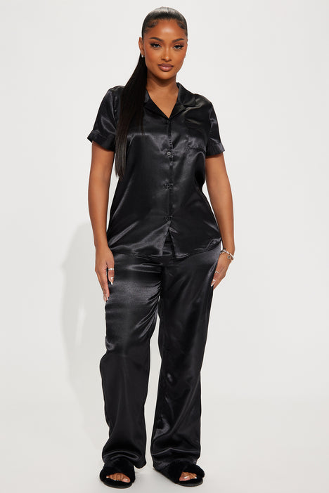 Fashion nova shop satin pajamas