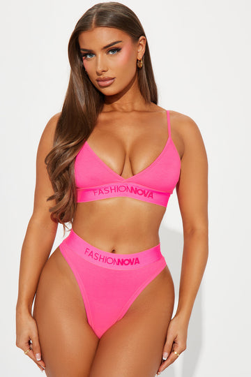 Fashion nova bra and panty set top