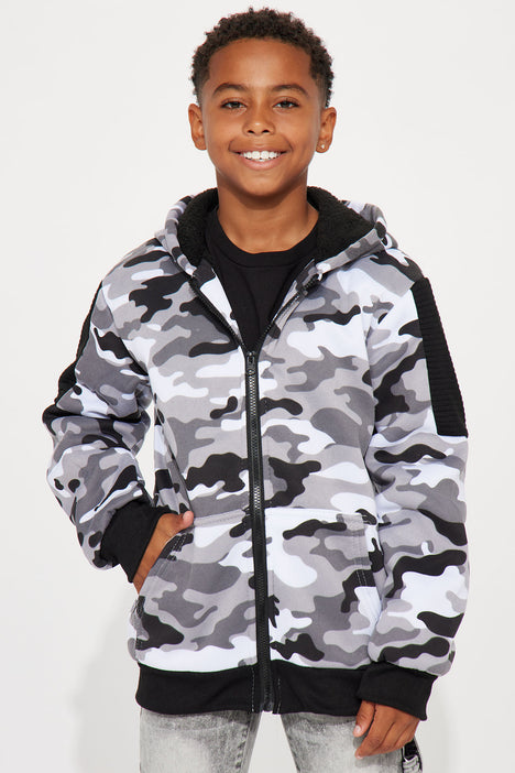 Sherpa lined hotsell camo jacket