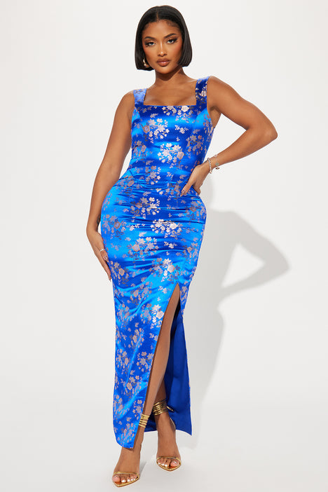 Fashion nova royal debut dress hot sale