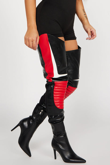 Fashion nova 2025 red boots