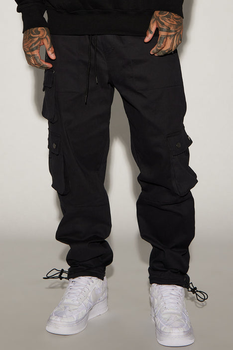 Fashion nova black cargo pants sales