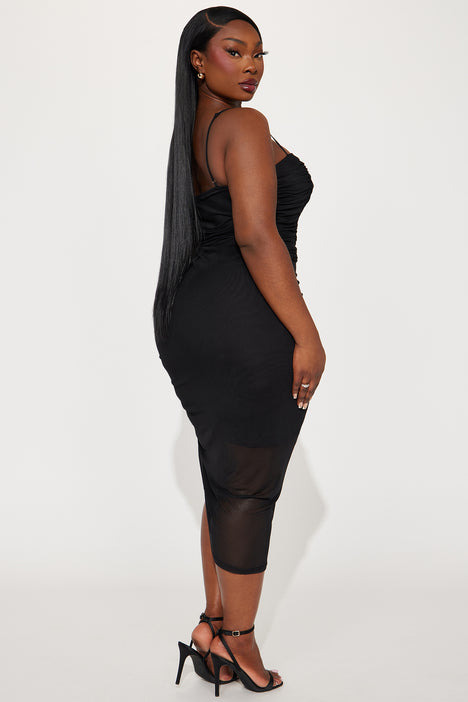 Fashion nova black plus size dress 2025