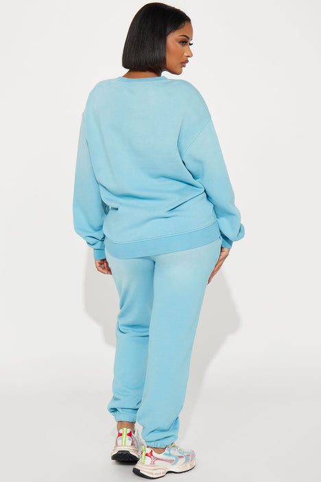 Sky blue joggers top