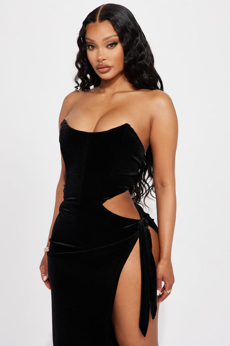 Felicia Velvet Maxi Dress Black