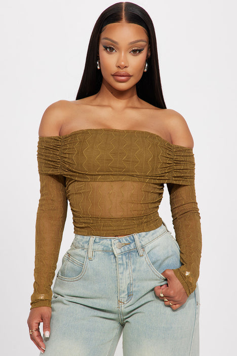 Off the shoulder top fashion nova on sale