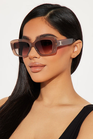 Fashion nova sales erika sunglasses