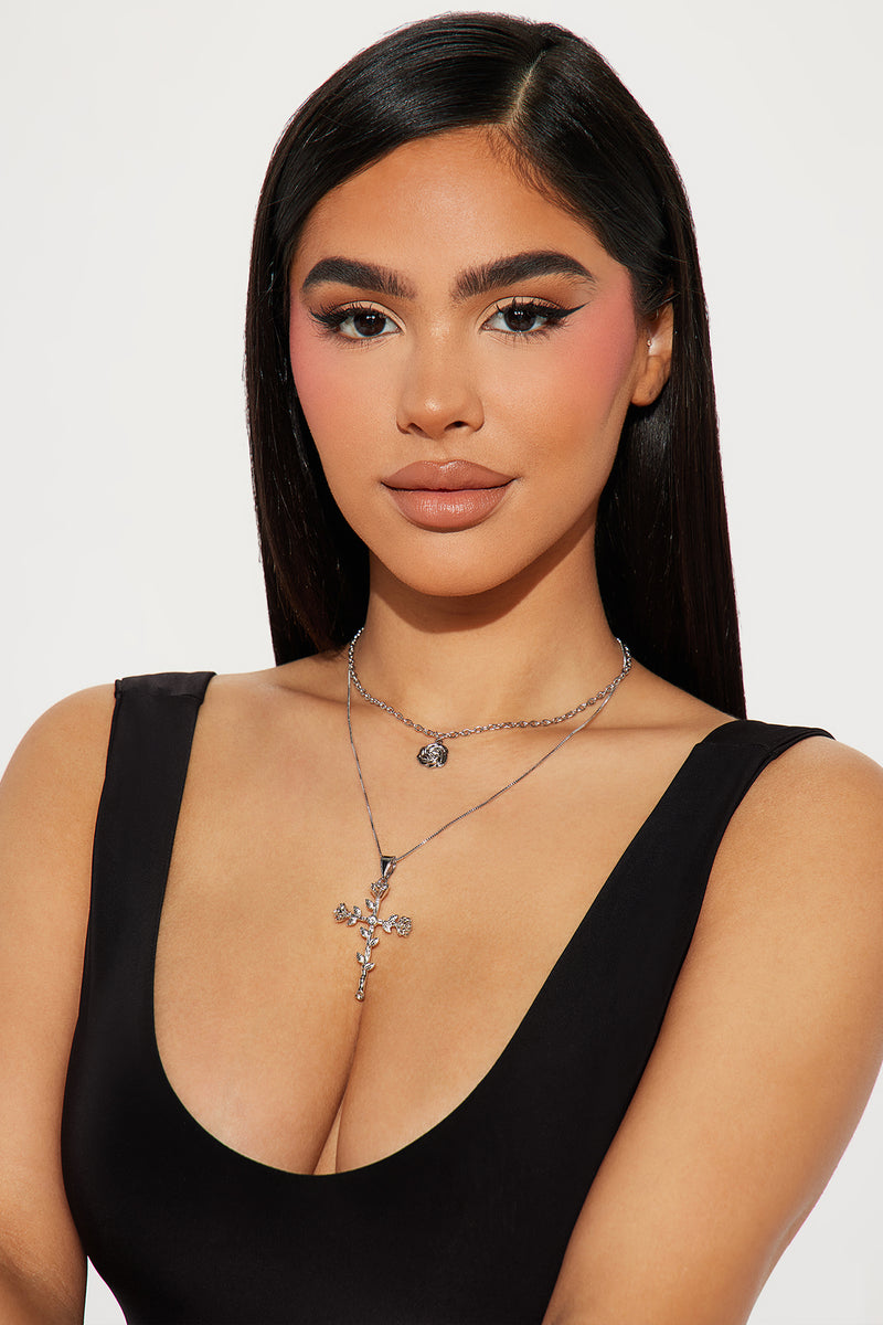 staying-faithful-necklace-silver-fashion-nova-jewelry-fashion-nova