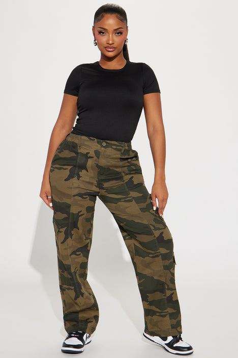 Camo pants hotsell fashion nova