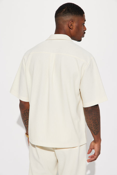 Off white button up short best sale sleeve