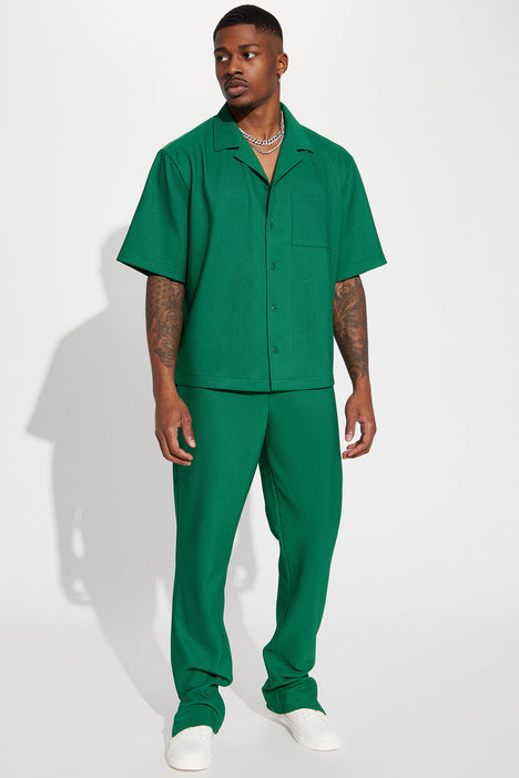 Green short hot sale sleeve shirt