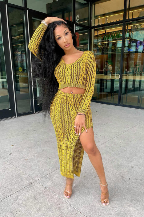 Fashion nova cheap yellow sweater