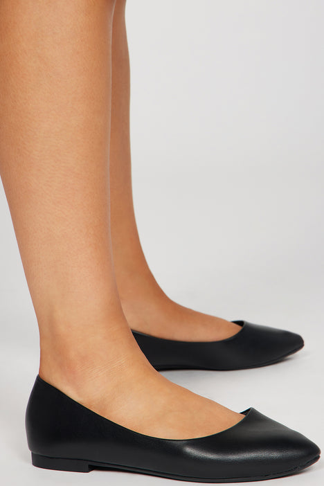 Simple black store flats