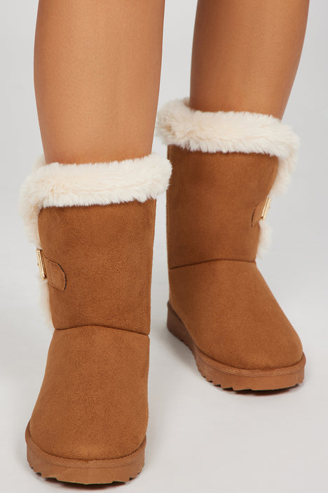 Next Chapter Flat Boots Chestnut