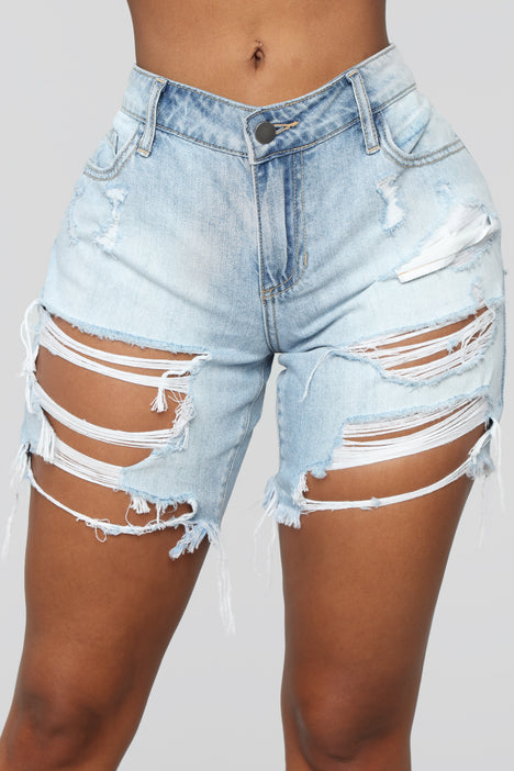 Fashion nova 2024 ripped shorts