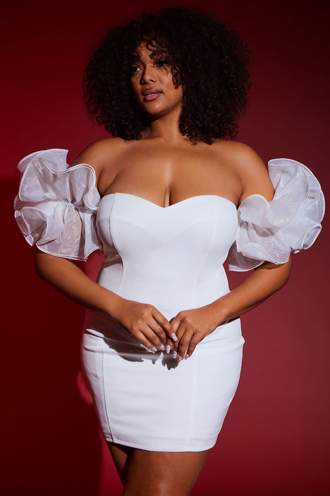 Fashion nova outlet plus white dress