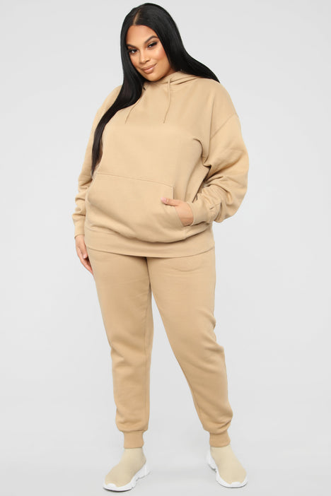 Fashion nova hotsell hoodie and sweatpants