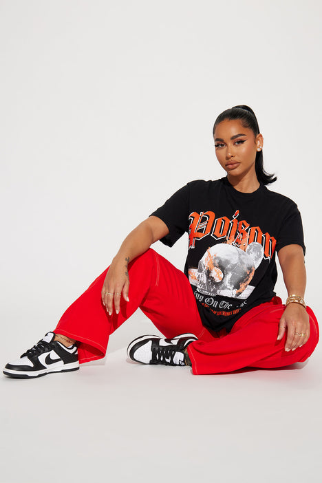 Red black graphic tee discount