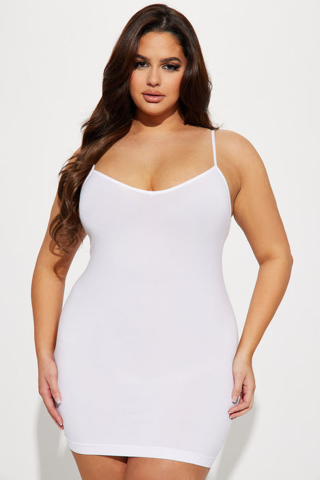 Fashion nova plus size white dress 2025