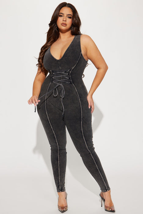 Fashion nova plus hot sale size black jumpsuit