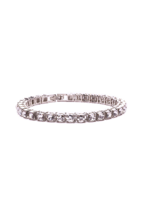PalmBeach Jewelry Men's Platinum Plated Genuine Diamond Accent Curb Link  Bracelet (9mm), Box Clasp, 8.5 inches | Oriental Trading