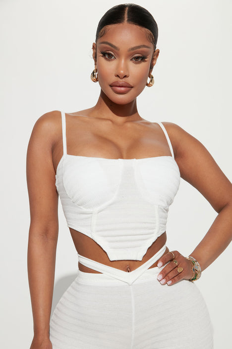 Fashion nova white sales outfits