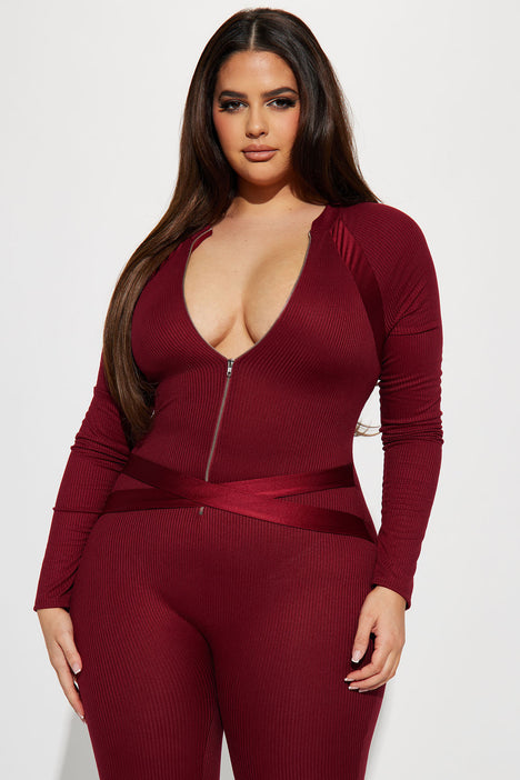 Fashion nova burgundy jumpsuit online