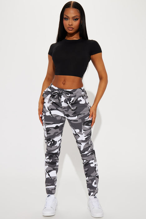 Play Hard Camo Cargo Joggers Black combo