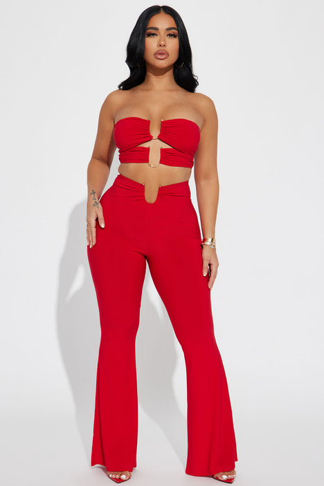 Fashion nova red pants sales