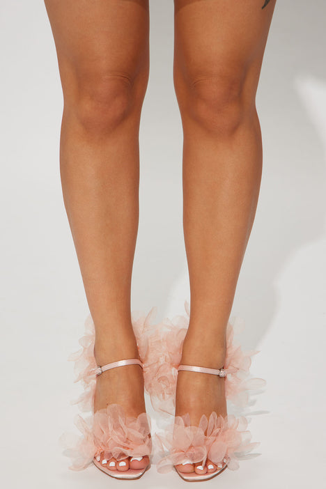 Heels peach new arrivals