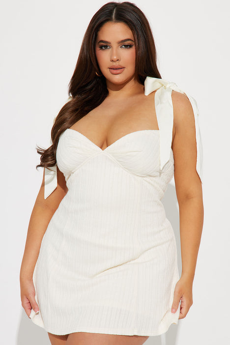Fashion nova white plus size dress discount