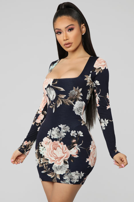Floral dress fashion nova online