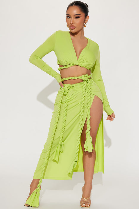 Green skirt fashion nova hotsell